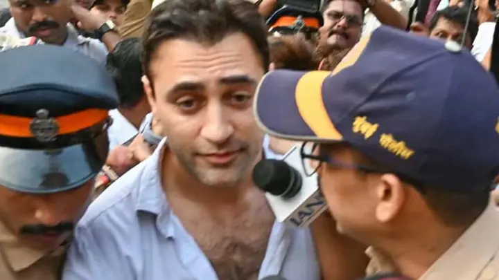 Order for actor Imran Khan to leave India stayed