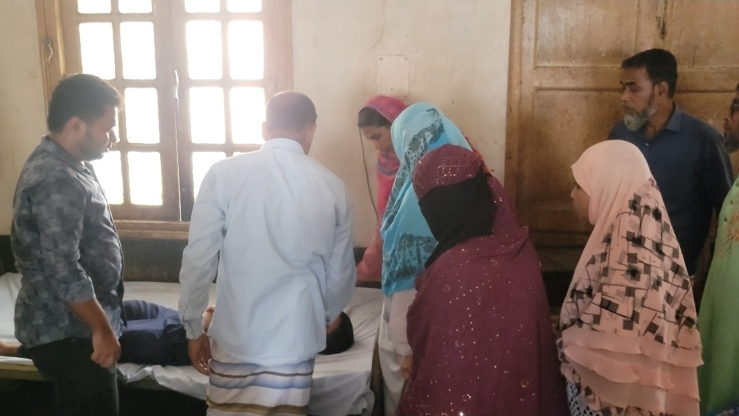 2 school students among 3 killed in Pabna road accident