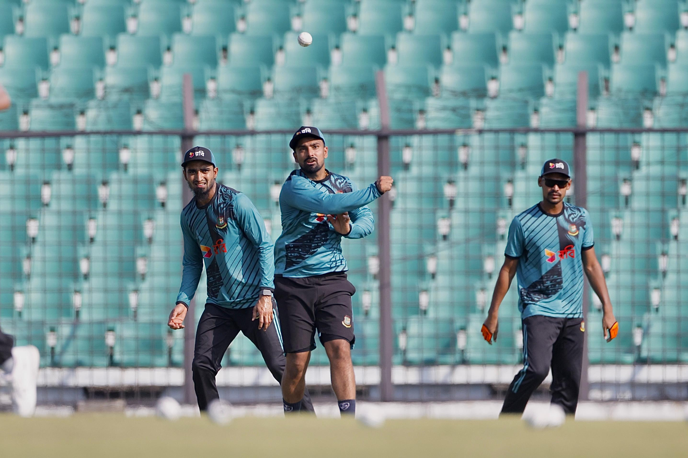 Litton seeks dew update from curator ahead of Chattogram T20Is