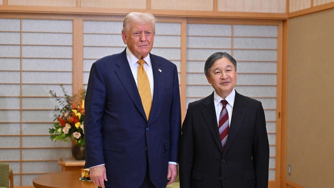 Trump in Japan as hopes grow for China trade deal