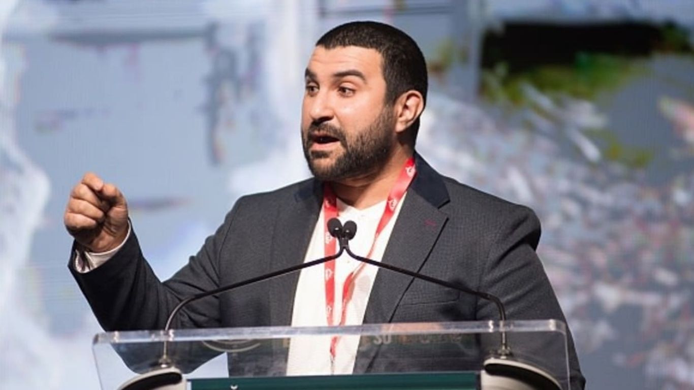 US detains British commentator Hamdi in middle of national speaking tour