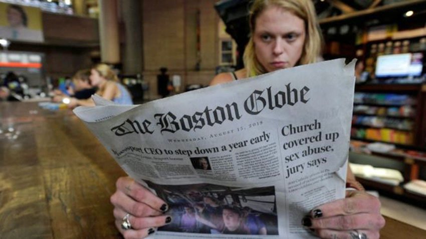 Trump's 'dirty war' on media draws editorials in 300 US outlets