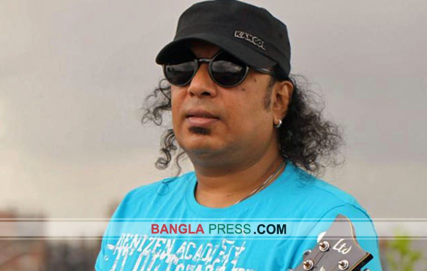 Prominent singer Ayub Bachchu passes away