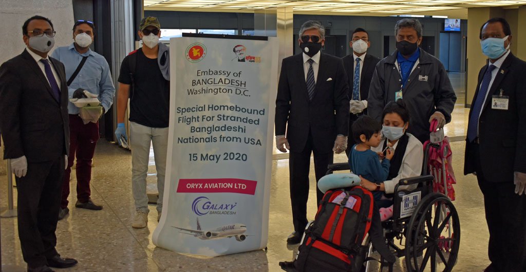 The real story behind a tech founder’s ‘tweetstorm that saves Christmas’