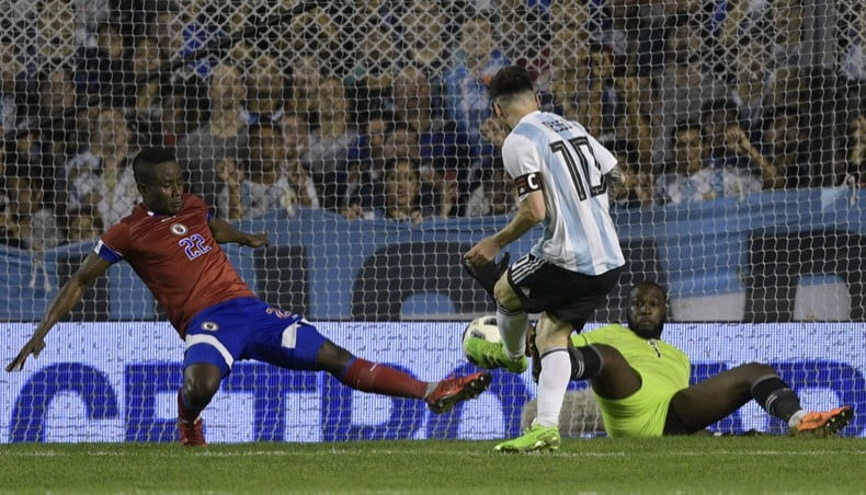 Messi treble kick-starts Argentina prep