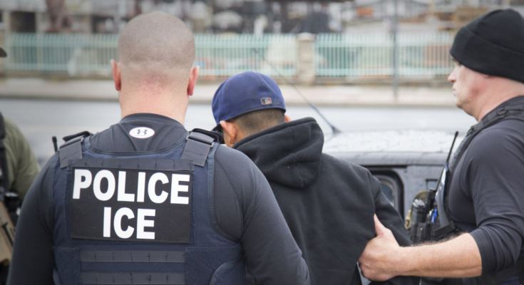 US Immigration Authorities to Send 1,600 Detainees to Federal Prisons