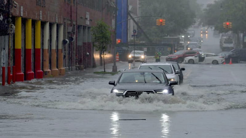 Floods in USA: Death toll reaches 25 in three states