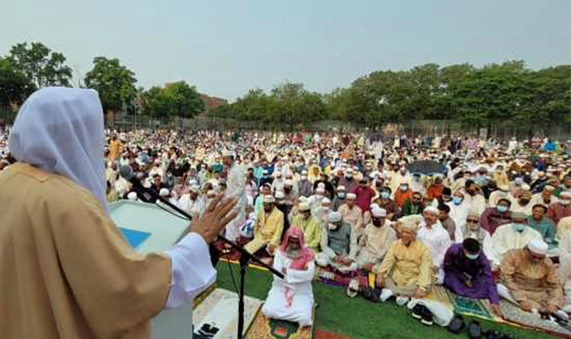 Preparation for Eid Jamaat in two and half thousand open fields in USA