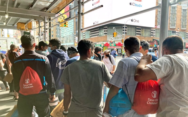 Wave of floating migrants in New York