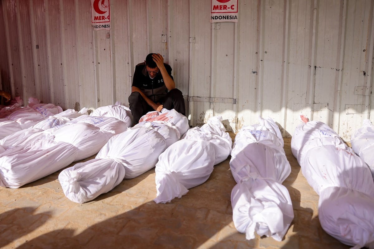 UN chief says Gaza war in 'cruelest phase' as aid trucks looted