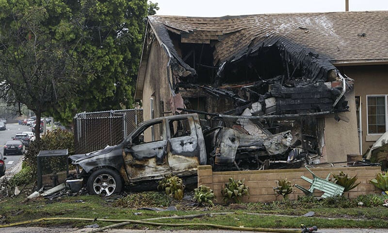 Several killed in plane crash on California neighbourhood