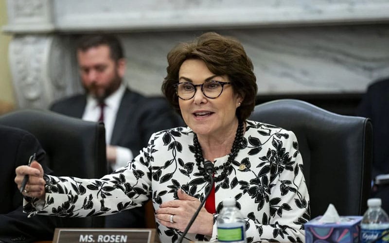 Senate unanimously approves bill to eliminate tax on tips