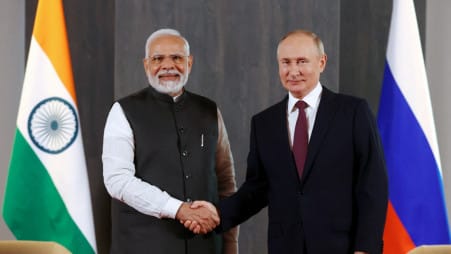Putin accepts Modi's invitation to visit India
