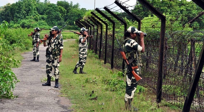 2 Bangladeshis return home after being picked up by BSF from Lalmomirhat border