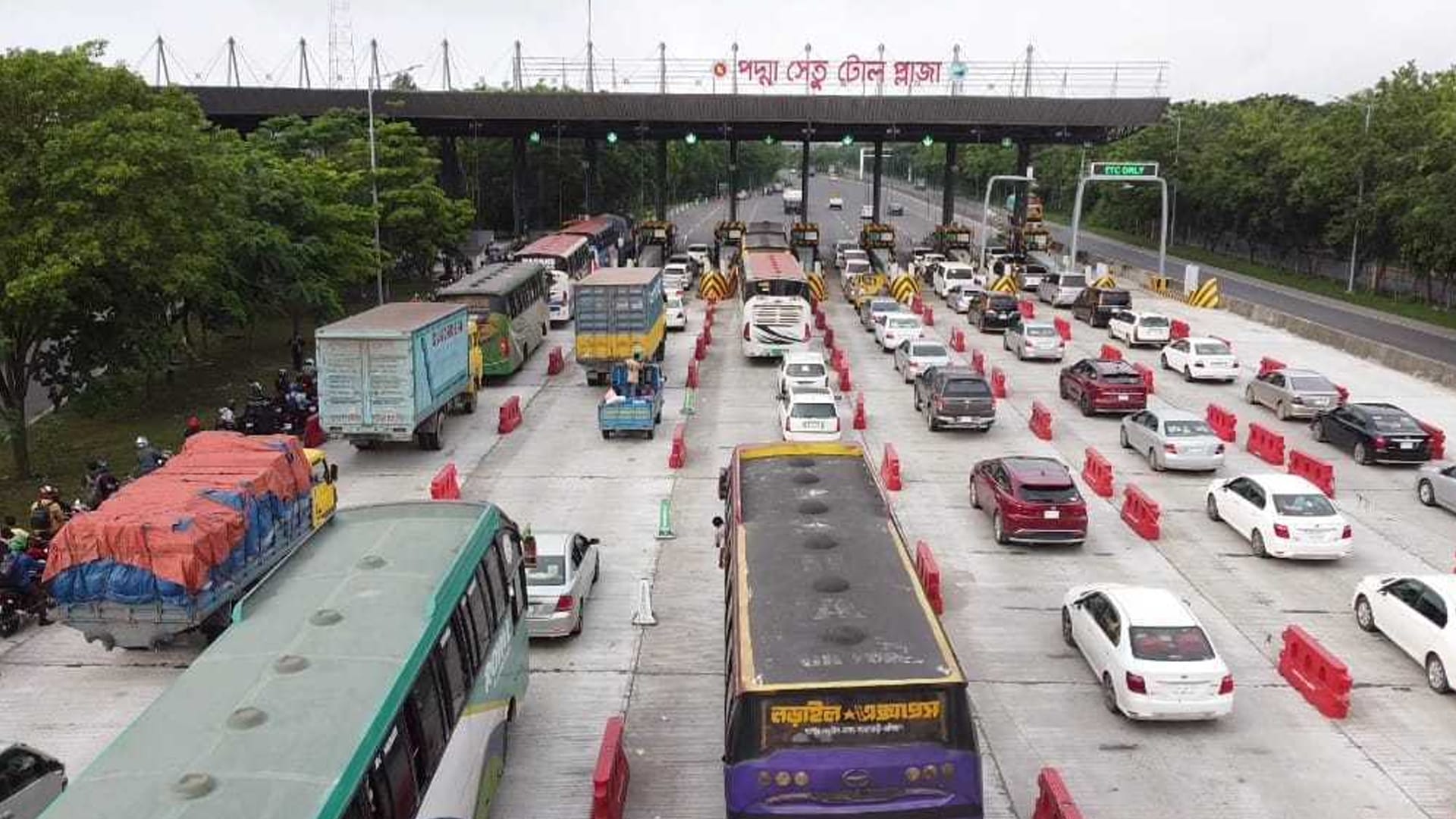 Record toll collection on Padma Bridge: Tk5.43 crore in a single day