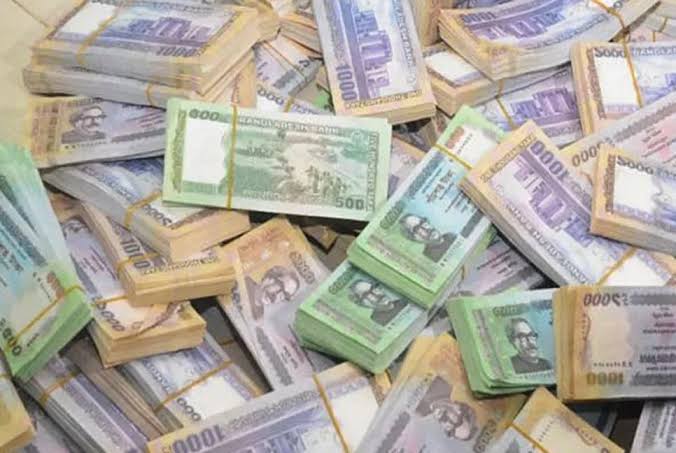 BB injects Tk52,500cr into 12 banks by printing money