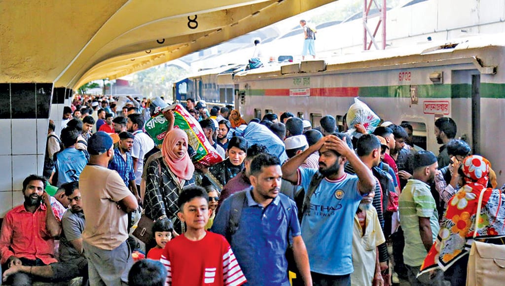 Holidaymakers rush for home