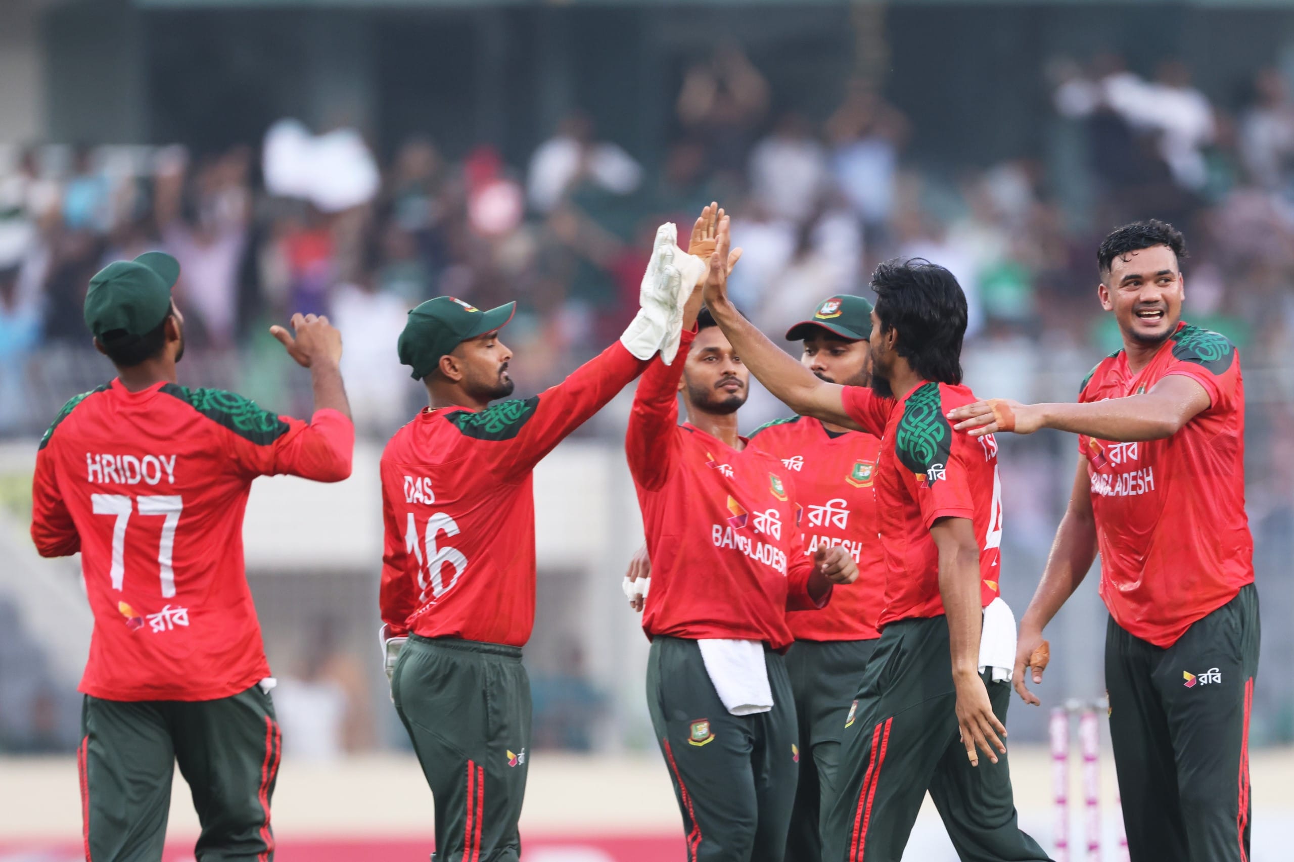 Pace trio breathe fire to bundle Pakistan out for 110