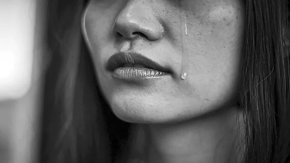 Bangladeshi teenage girl rescued in Hyderabad exposes Bangladesh-India trafficking network