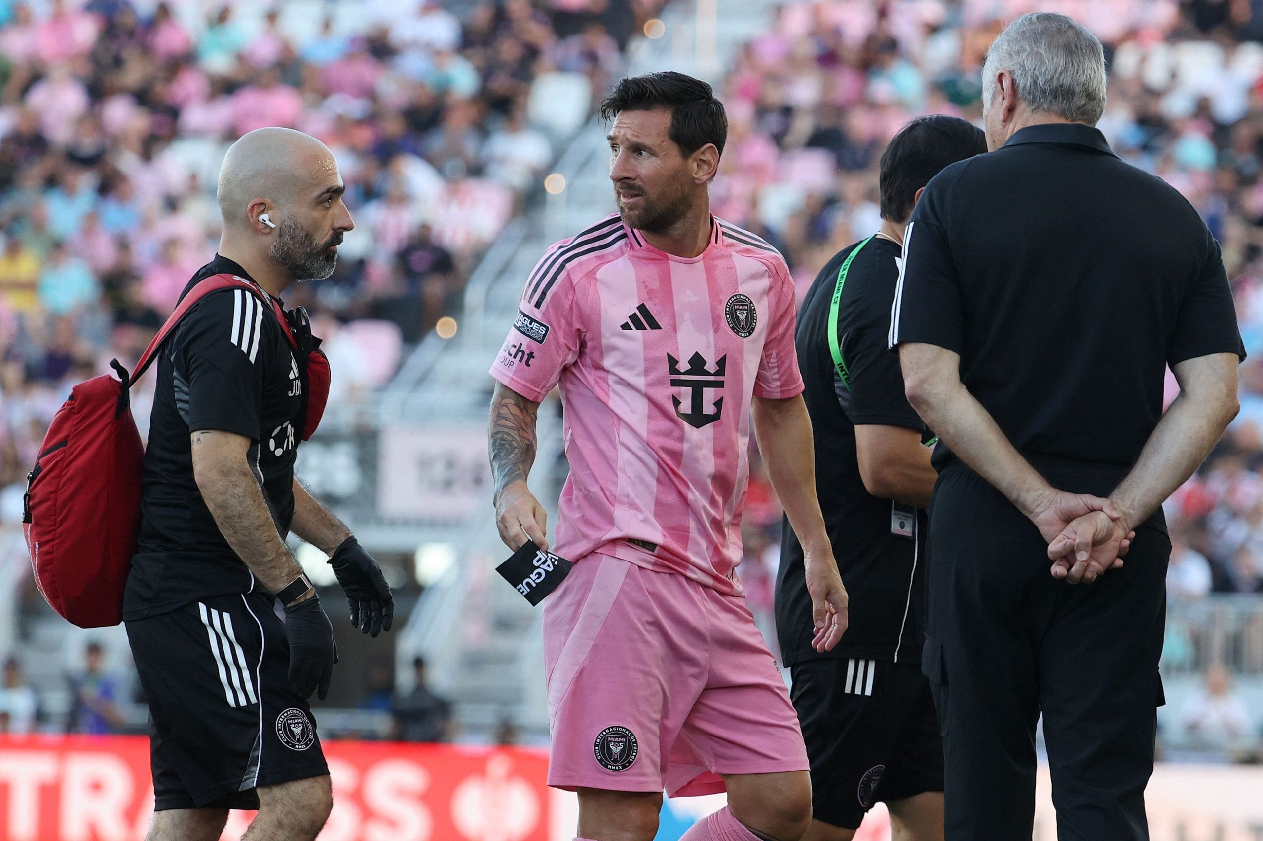 Messi exits with injury in 11th minute of Leagues Cup match