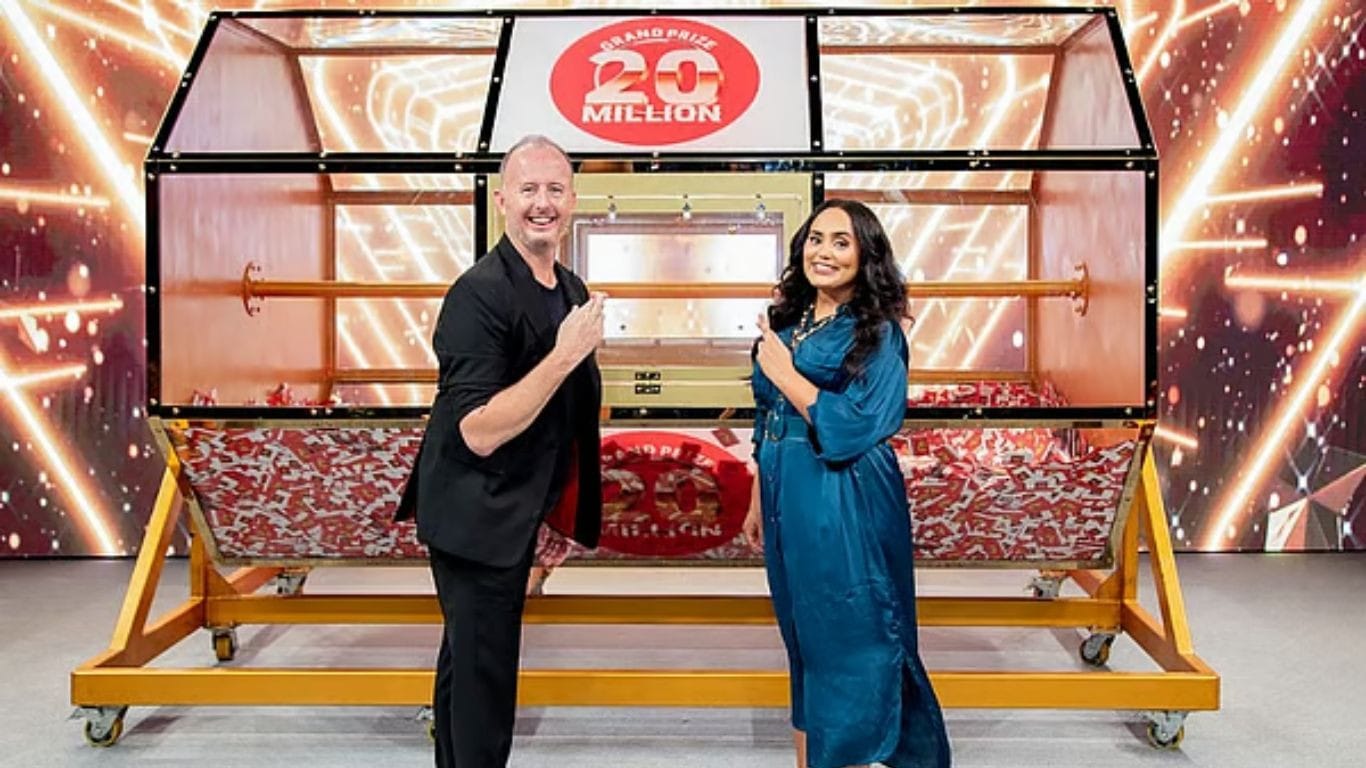 Bangladeshi tailor in Dubai wins Tk65cr in lottery debut