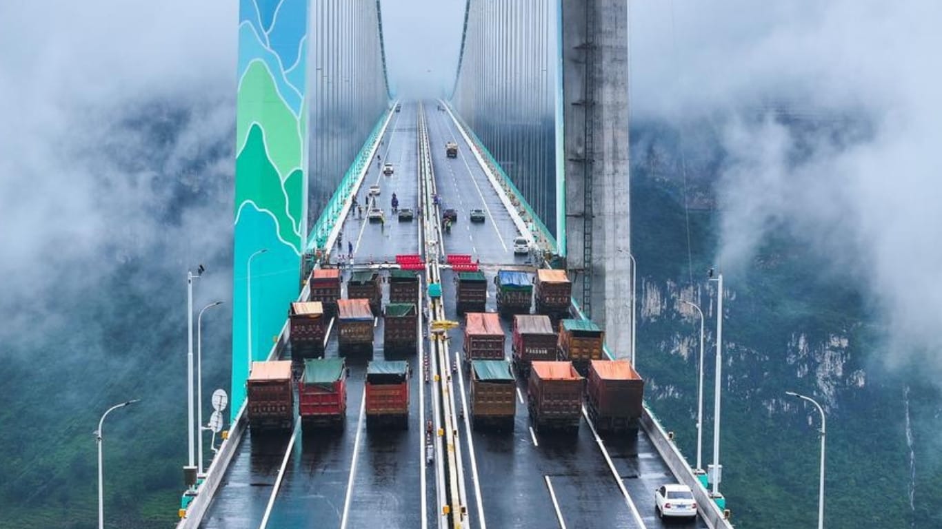 World’s tallest bridge completes load test in SW China’s Guizhou