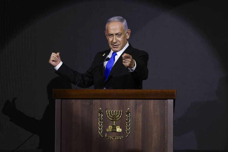 Netanyahu says Israel could withdraw from Lebanon if Hezbollah disarmed