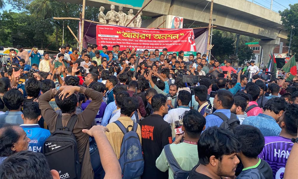 Dhaka University roars, DUCSU elections to be held on time