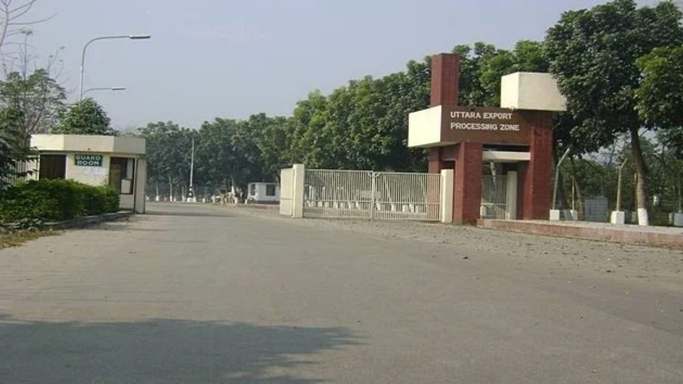 EPZ workers-police clash leaves two dead, 15 injured in Nilphamari