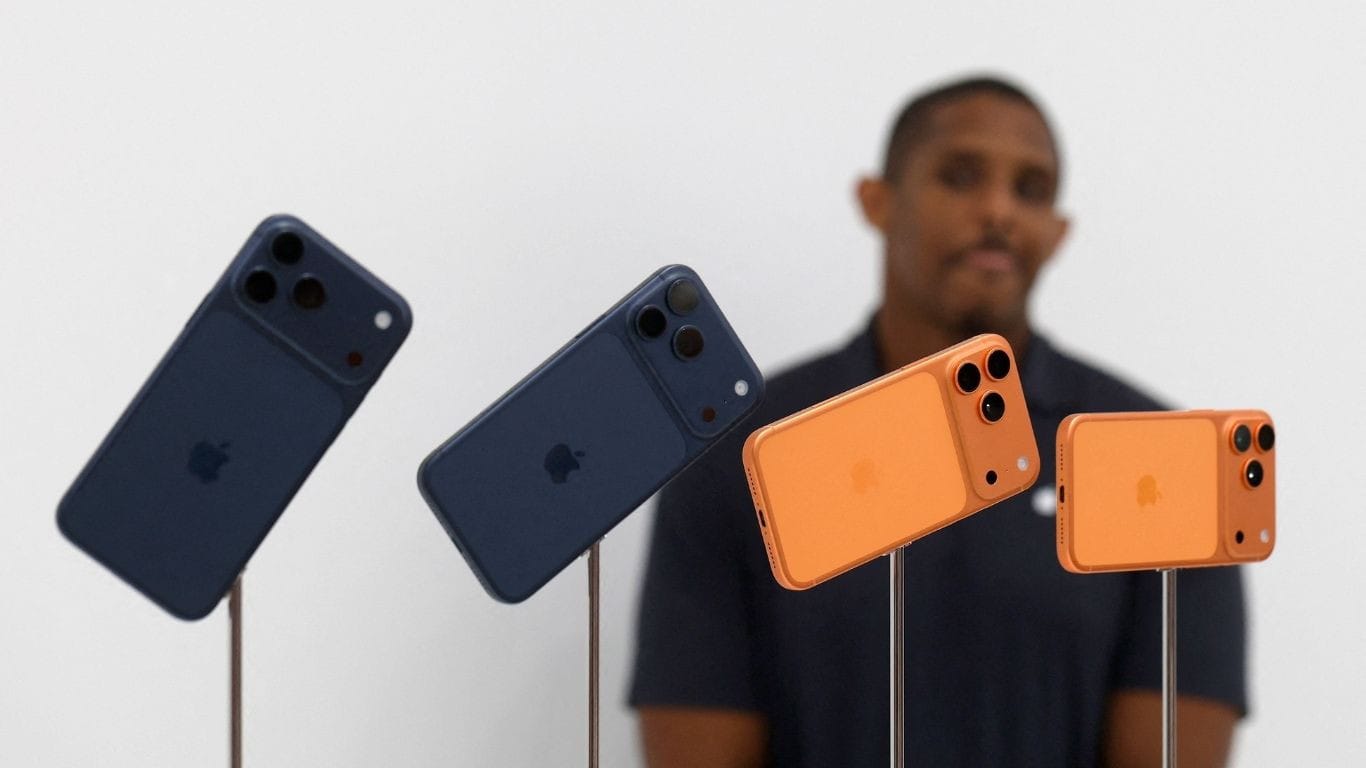 Apple loses $112b as iPhone 17 fails to impress