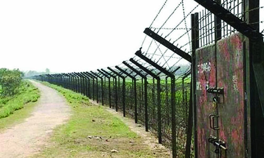 BSF hands over 18 Bangladeshis upon completion of jail terms