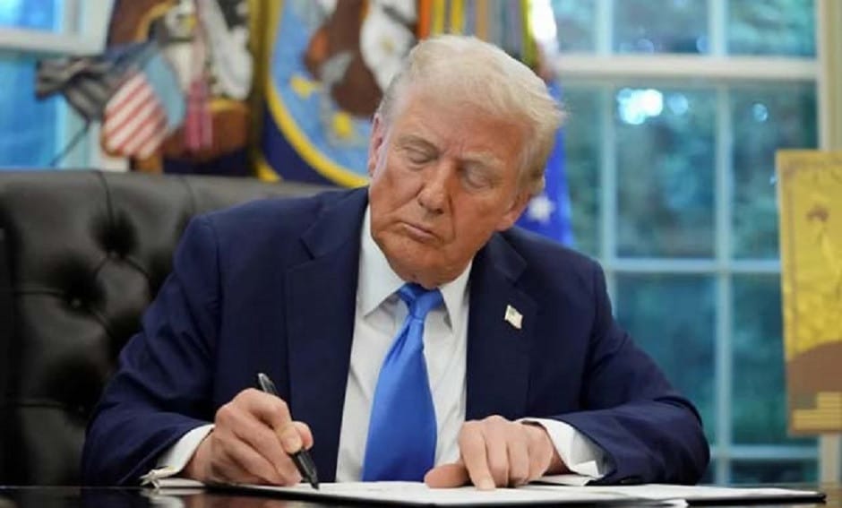 Trump raises fee for high-tech visa to $100,000: official