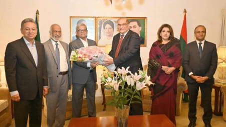 New Pakistan High Commissioner meets Fakhrul