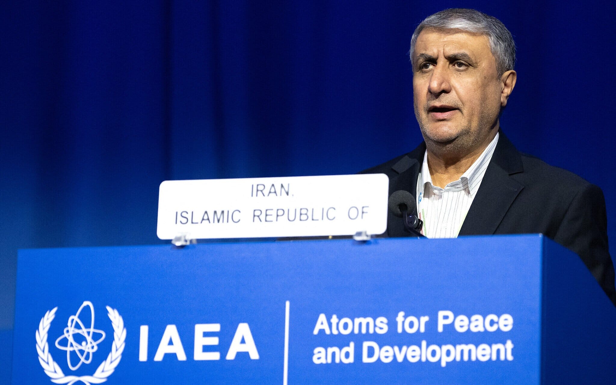 Iran's nuclear chief in Moscow to sign power plants deal as UN ponders sanctions