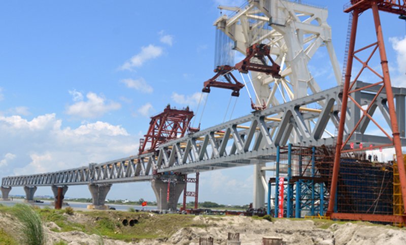 750 meters visible of Padma Bridge