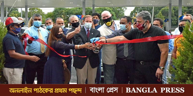 US senator inaugurated a Bangladeshi business in Connecticut