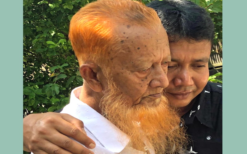 Expatriate reciter Mizan Pradhan lost his father