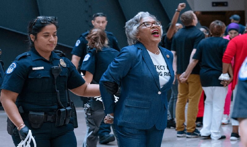 17 lawmakers arrested outside Supreme Court during abortion rights protest