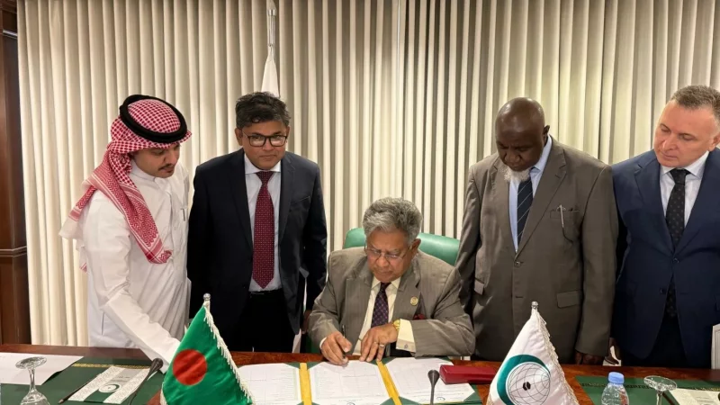 Dhaka signs OIC Statute for promoting labour rights