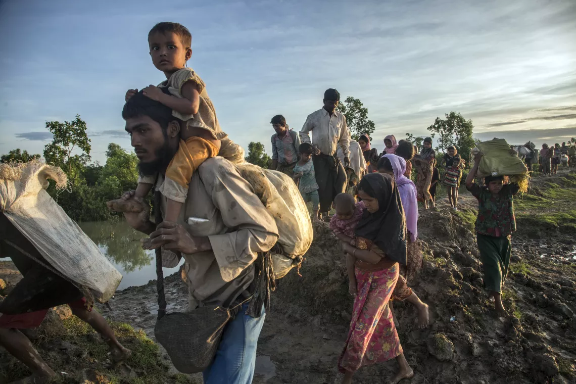 Extreme desperation may have led to 400 Rohingya refugees dying at sea, UN agency says