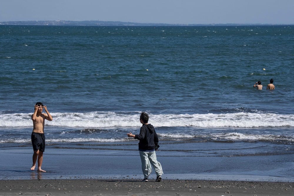 Earthquake off Russia triggers evacuations in US, Japan