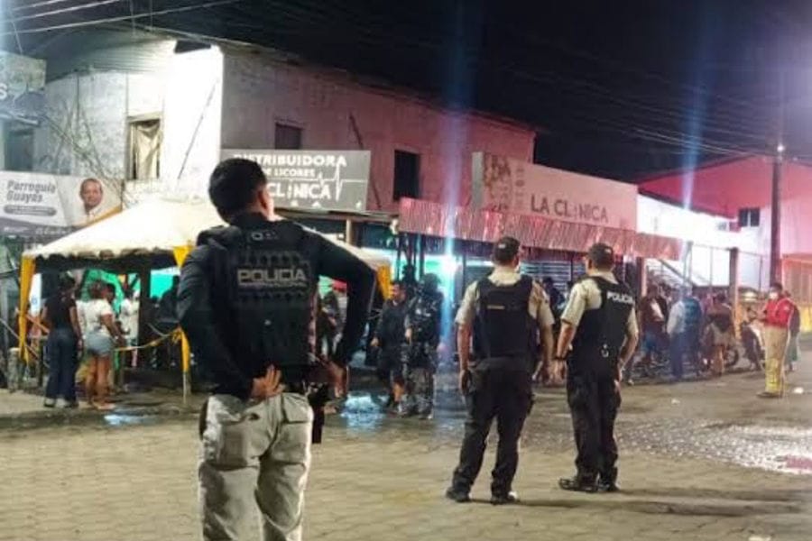 17 killed in mass shooting at Ecuador small-town bar