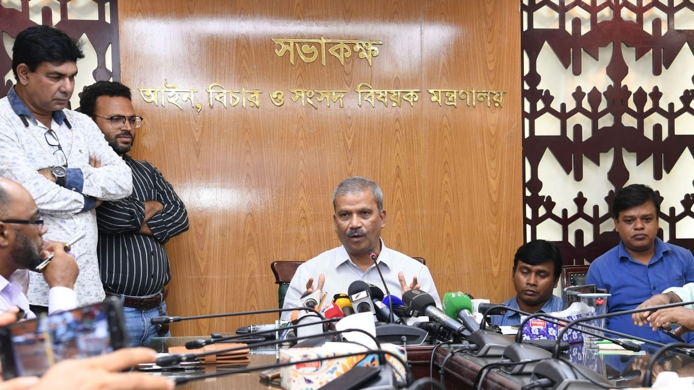 Govt withdraws 752 cases filed against July-August protesters: Asif Nazrul