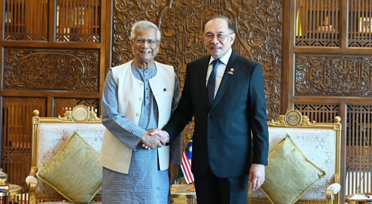 Malaysia concerned with Bangladesh’s burden to cater Rohingyas: Anwar Ibrahim