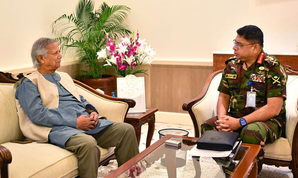 CA discusses army’s role in assisting civil administration with Army chief