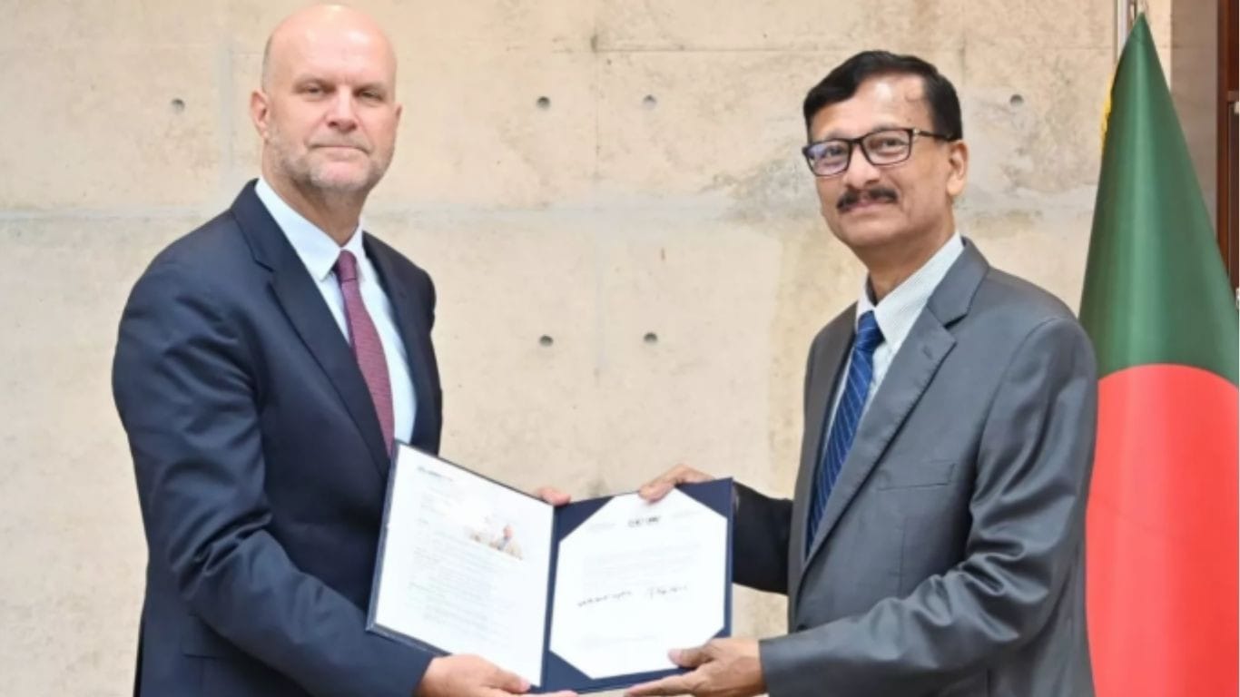 Dhaka urges UNHCR to explore practical ways for Rohingya repatriation