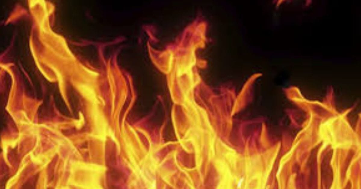 Four injured as chemical warehouse catches fire in Tongi